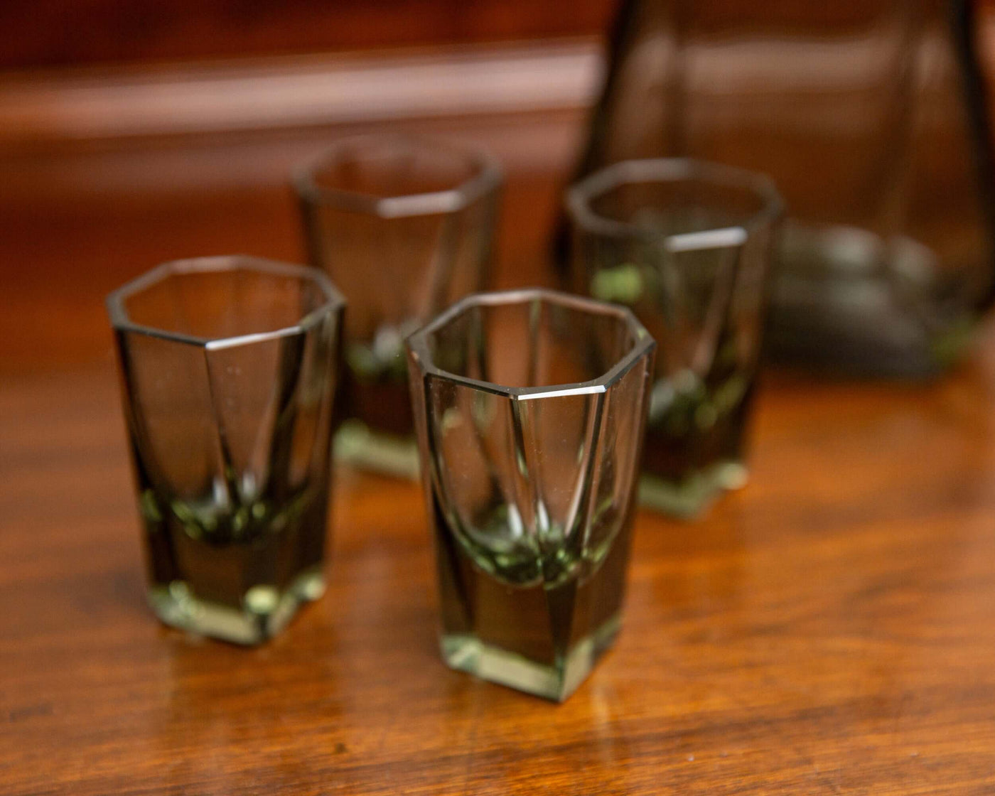 Art Deco liqueur set (1920s)