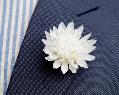 -Boutonnière Chrysantheme Weiß (Chrysanthemum) - Herr von Welt - Herr von Welt
