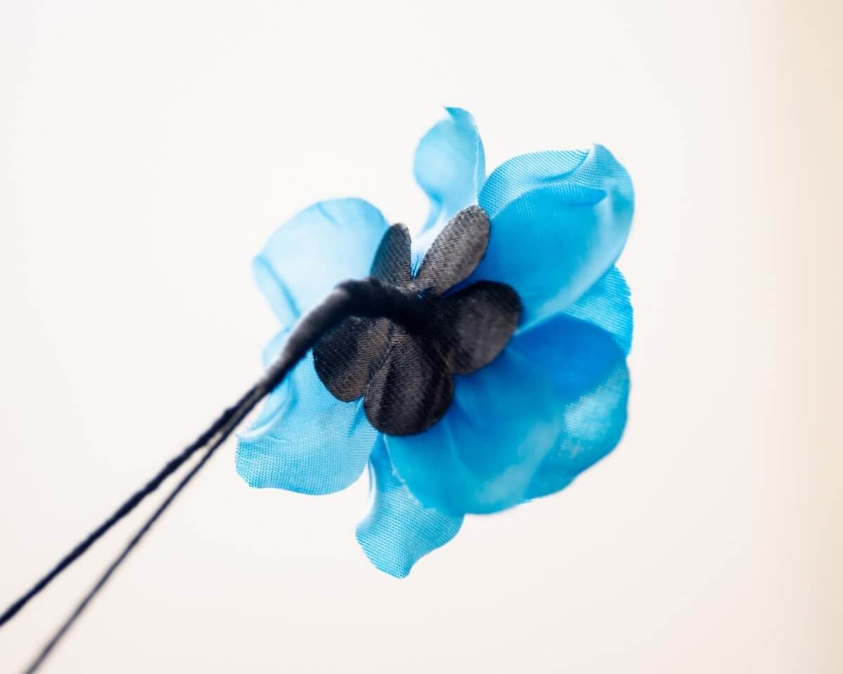 -Boutonnière Gardenie Blau (Gardenia) - Herr von Welt - Herr von Welt