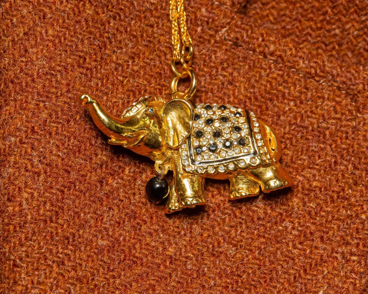 Anhänger Elefant a