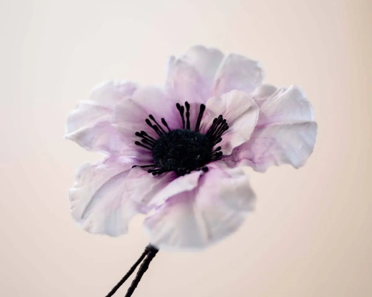 Boutonnière anemone pale purple (Anemone) - view 2