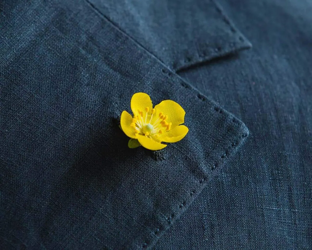 Boutonnière buttercup mini (Caltha palustris) - view 6