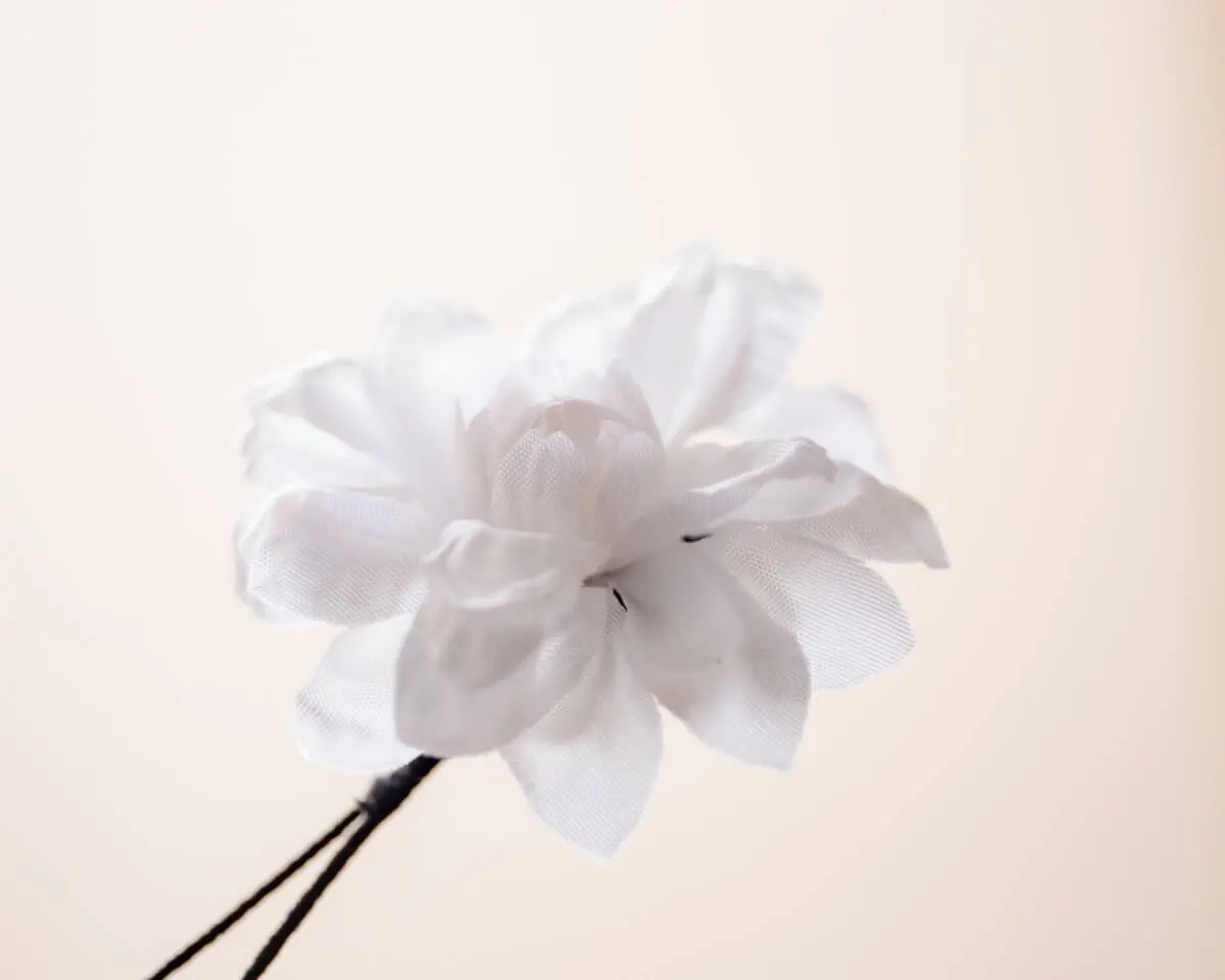 Boutonnière Dahlia White - view 2