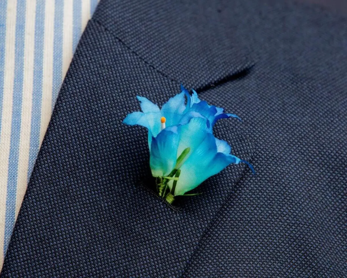 Boutonnière gentian triple (Gentianaceae)