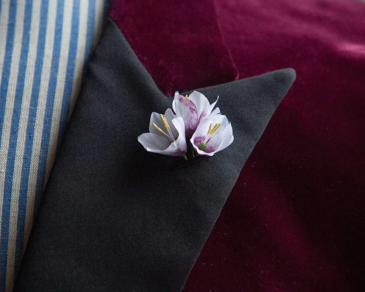Boutonnière corn lily triple (Ixia) - view 5