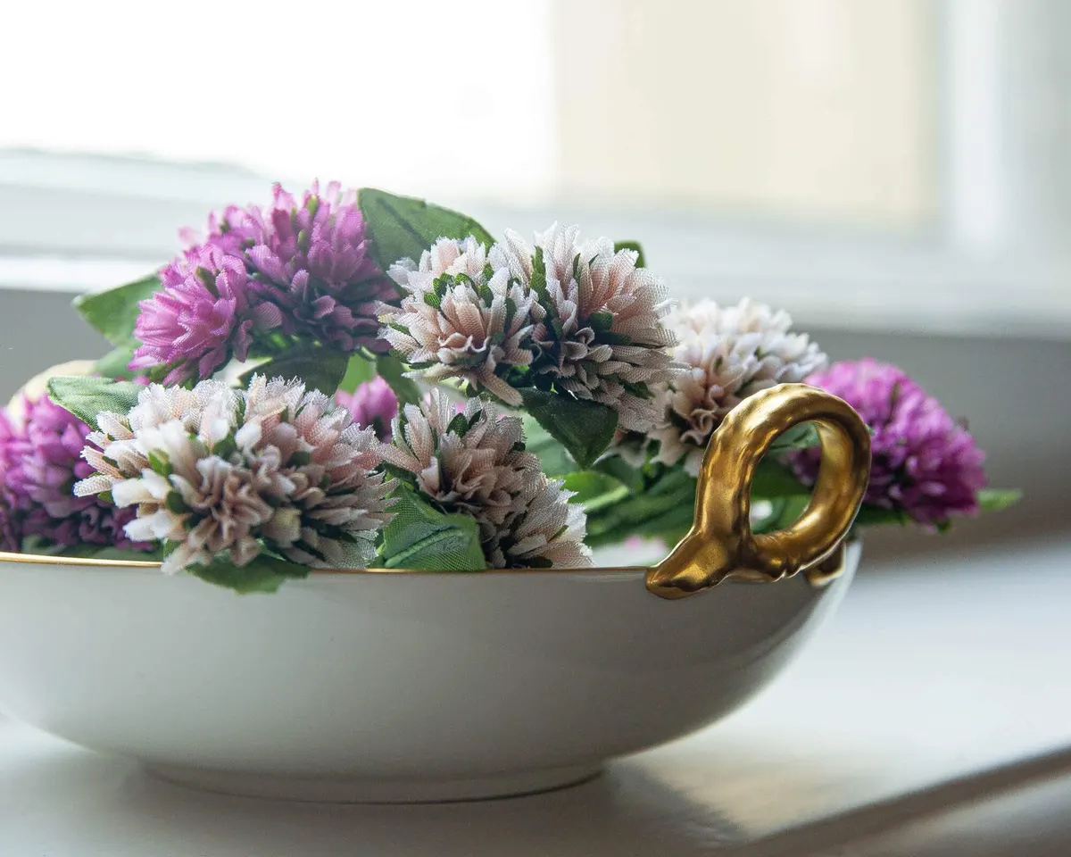 Boutonnière Clover Magenta Triple (Trifolium) - view 11