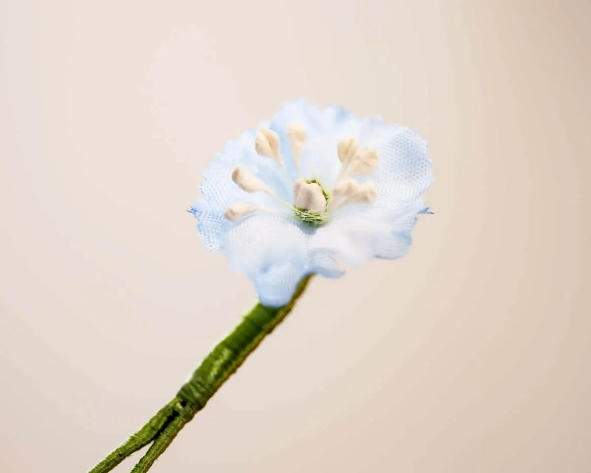 Boutonnière delphinium light blue mini (Delphinium) - view 2