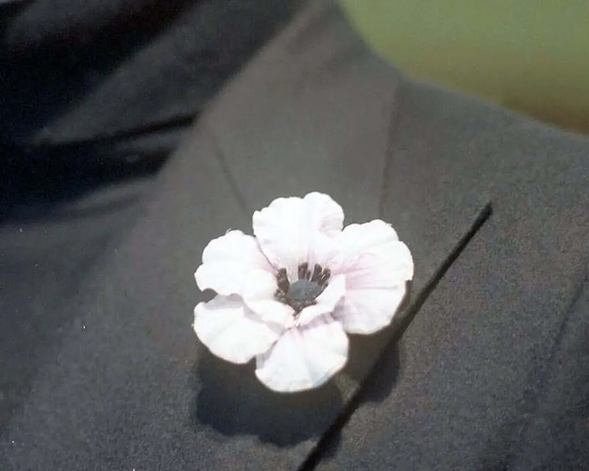 Boutonnière anemone pale purple (Anemone) - view 4