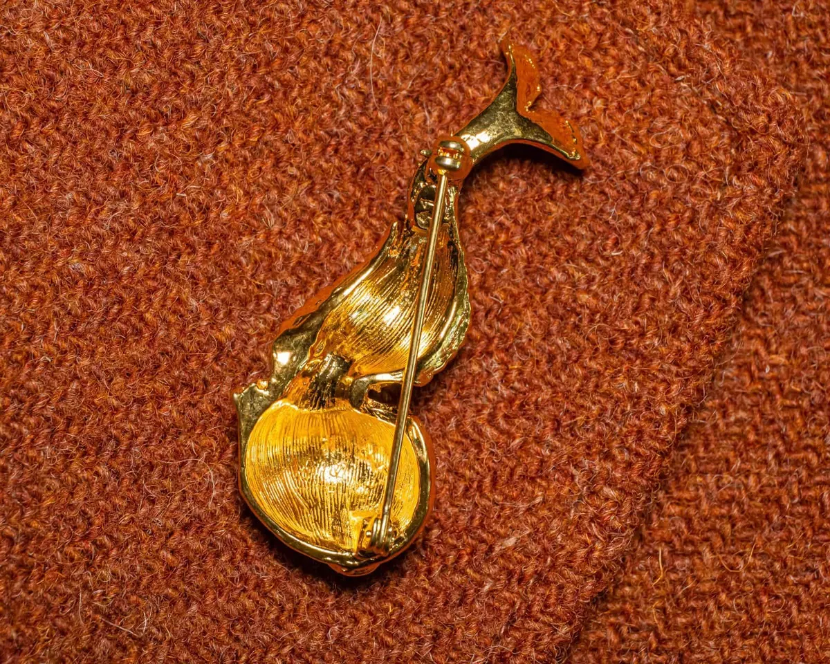 Brooch Fish a - view 2