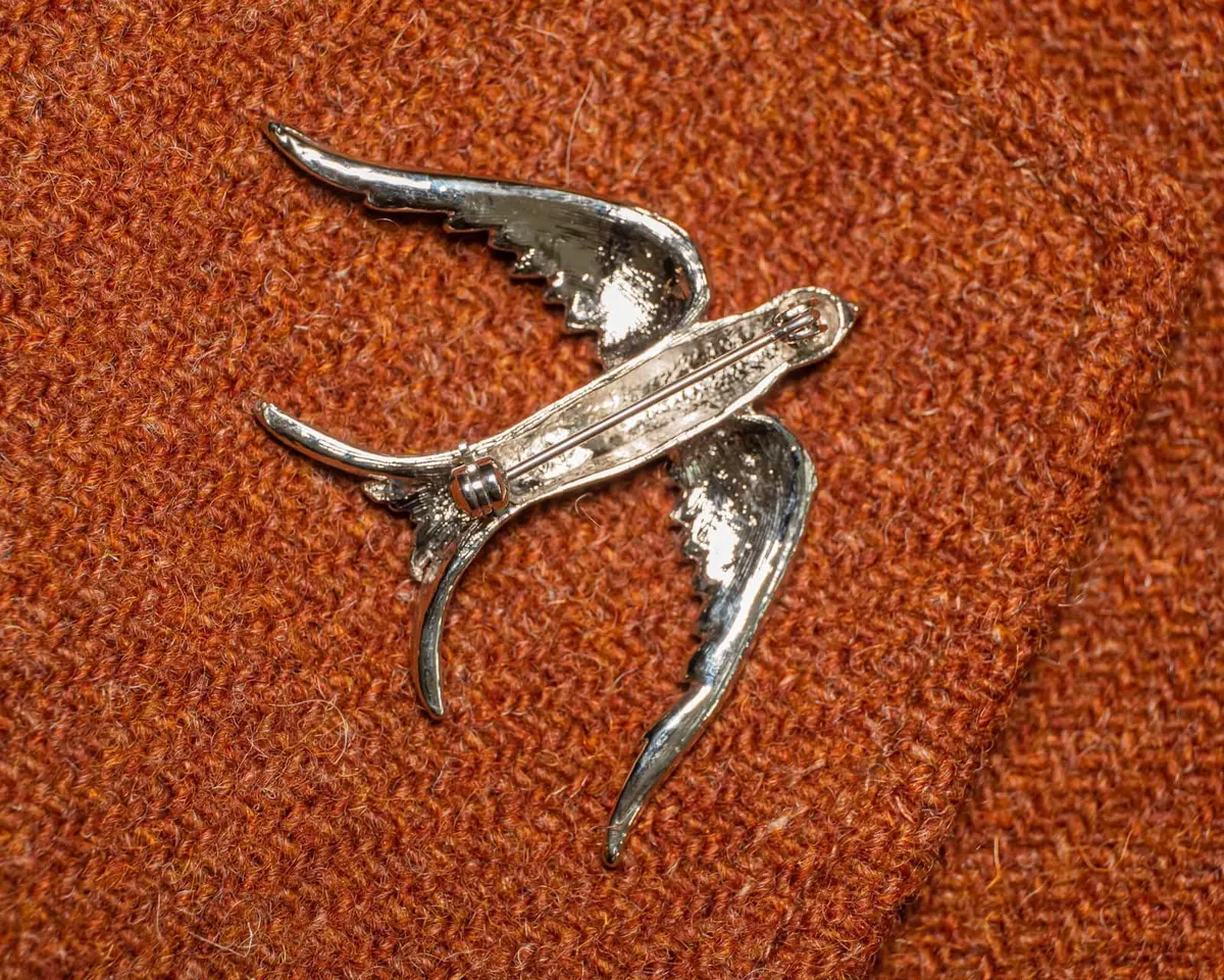 Brooch Swallow e - view 2