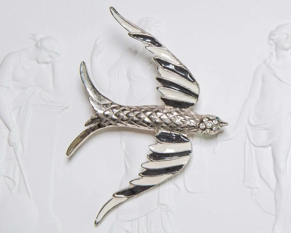 Brooch Swallow e - view 3