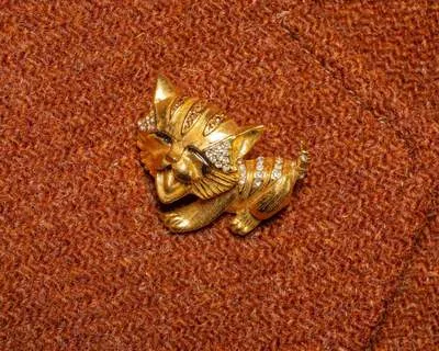 Brosche Katze a