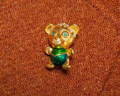 Brosche Bär a