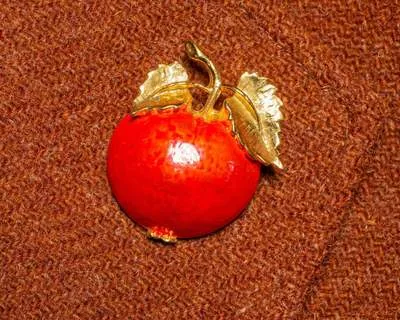 Brosche Apfel Rot-Gold