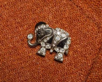 Brosche Elefant b