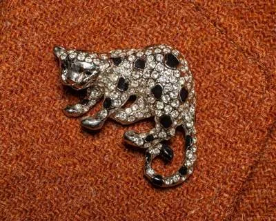 Brosche Panther a
