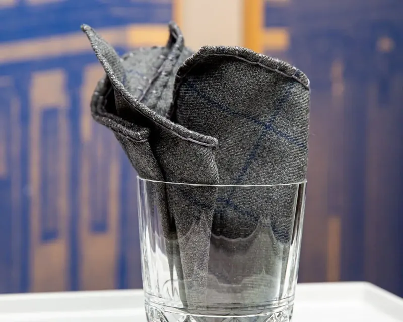 Einstecktuch 'Windowpane' by RALPH | BERLIN, Titelbild der Themenwelt Neu eingetroffen