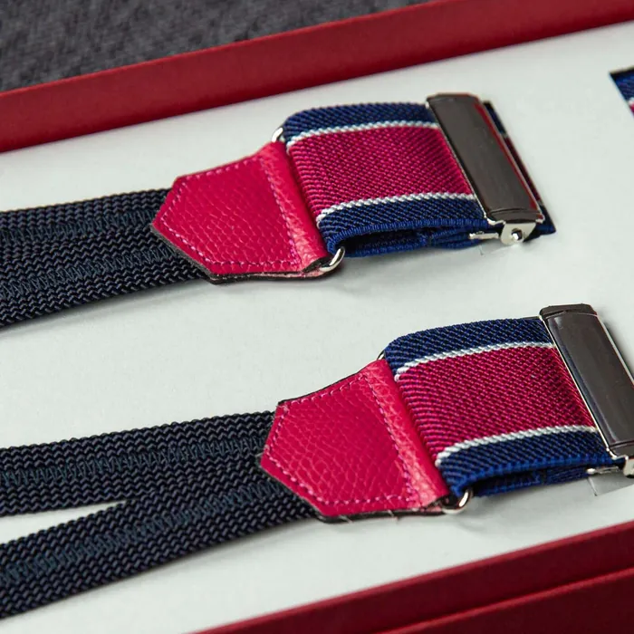 Hosenträger Flex Houndstooth Blue Clips - Symbolbild, gezeigt ist: Hosenträger Flex Regiment Berry Blue Classic