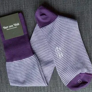 Knee socks Dots Berry - representative image, shown here: Knee socks Houndstooth Berry
